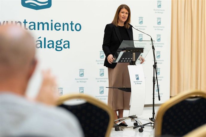 La concejala delegada de Urbanismo, Carmen Casero, en rueda de prensa