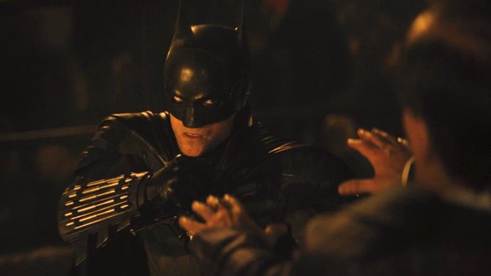 Filtración masiva de The Batman con Robert Pattinson en la serie de El Pingüino