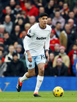 Edson Alvarez of West Ham United during the English championship Premier League football match between Manchester United and West Ham United on February 4, 2024 at Old Trafford in Manchester, England 