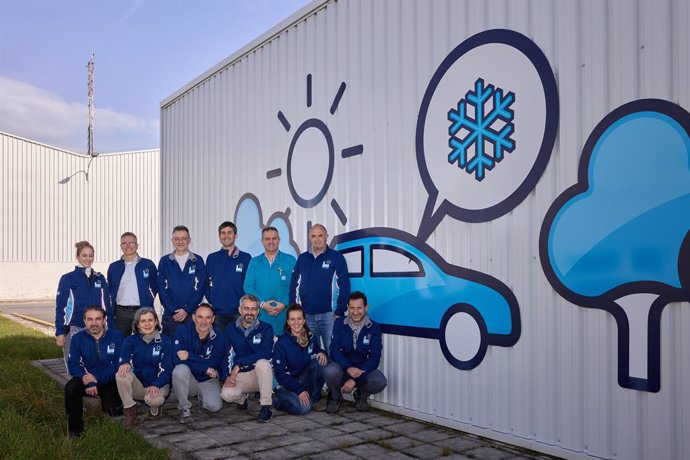 Parte del equipo Think Blue Factory de Volkswagen Navarra.