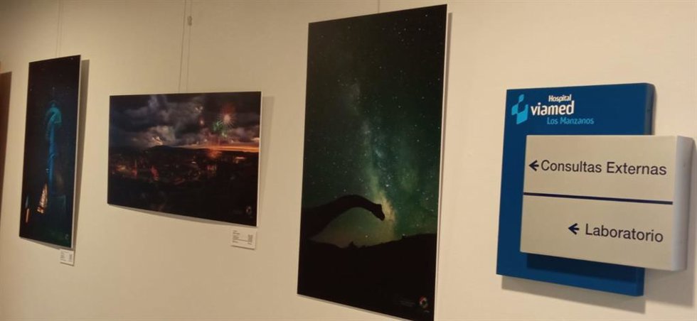 El Hospital Viamed Los Manzanos acoge la exposición fotográfica 'La mirada nocturna 3.0', a beneficio de la AECC