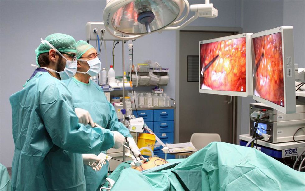 Quirónsalud Zaragoza incorpora la más avanzada tecnología en cirugía laparoscópica