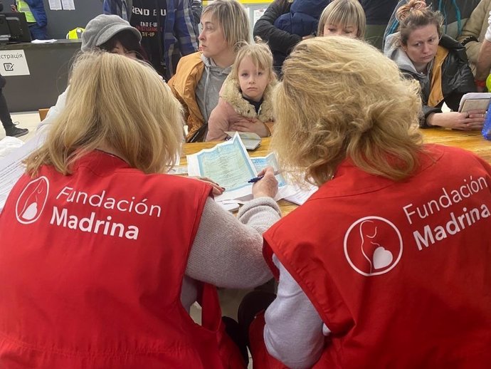 Archivo - Fundación Madrina intensifica la campaña 'No más frío infantil'.