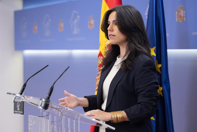 La portavoz de VOX en el Congreso, Pepa Millán, durante una rueda de prensa anterior a la Junta de Portavoces, a 20 de febrero de 2024, en Madrid (España).