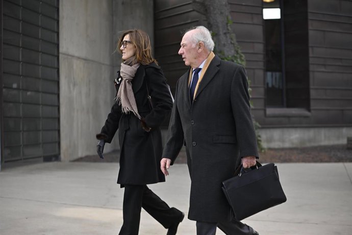 Archivo - El exvicepresidente del Gobierno y exdirector gerente del Fondo Monetario Internacional (FMI), Rodrigo Rato, a su llegada al tanatorio del expresidente de Telefónica, César Alierta, a 11 de enero de 2024, en Zaragoza, Aragón (España). César Alie