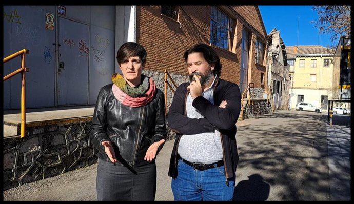 Los concejales del Grupo Municipal Aike, Susana Martínez y Jorge Riendas.