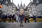 Foto: Los abogados de Assange alegan ante el tribunal que se le persigue por "delitos políticos"