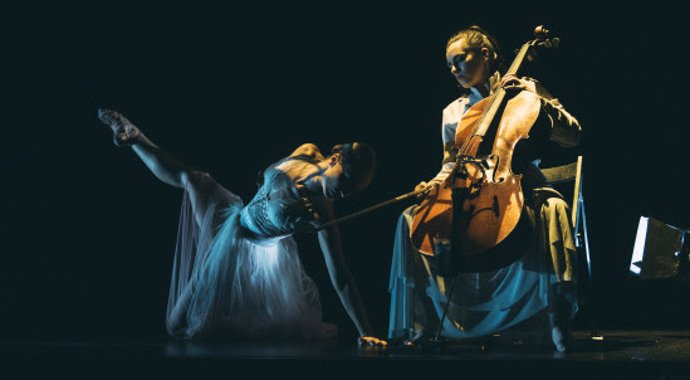 Cristina Cazorla interpreta 'Memoria' en el ciclo 'Bailar en la Berlanga 2023'.