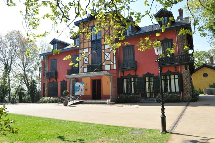 Archivo - Palacio de los Duques de Mandas en Cristina Enea