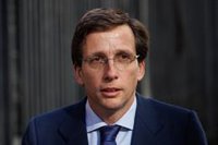 Almeida cree que Sánchez ha "fracasado miserablemente" en Galicia y critica que "nunca aparezca" en las derrotas