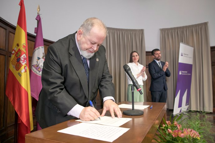 Francisco Almeida toma posesión como presidente del Consejo Social de la Universidad de La Laguna
