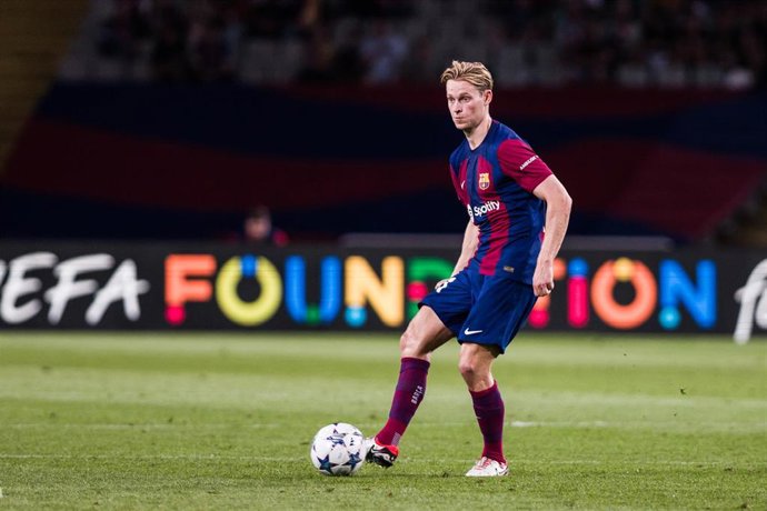 Archivo - Frenkie de Jong of Fc Barcelona during the UEFA Champions League Group H  match played between FC Barcelona and Royal Antwerp FC at Estadi Olimpic Lluis Companys on September 19, 2023 in Barcelona, Spain.