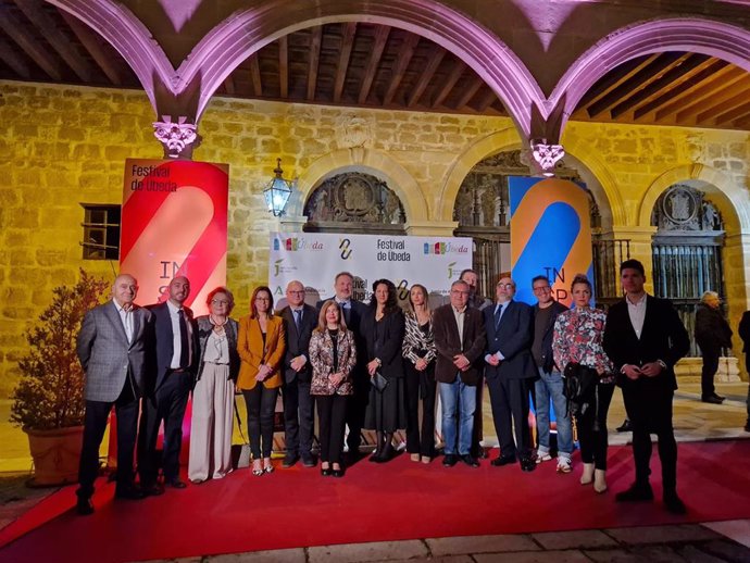 El subdelegado del Gobierno de España en Jaén, Manuel Fernández, ha asistido a la presentación del XXXVI Festival Internacional de Música y Danza de la Ciudad de Úbeda.