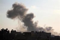 Al menos 14 palestinos muertos en nuevos bombardeos israelíes contra el sur de la Franja de Gaza