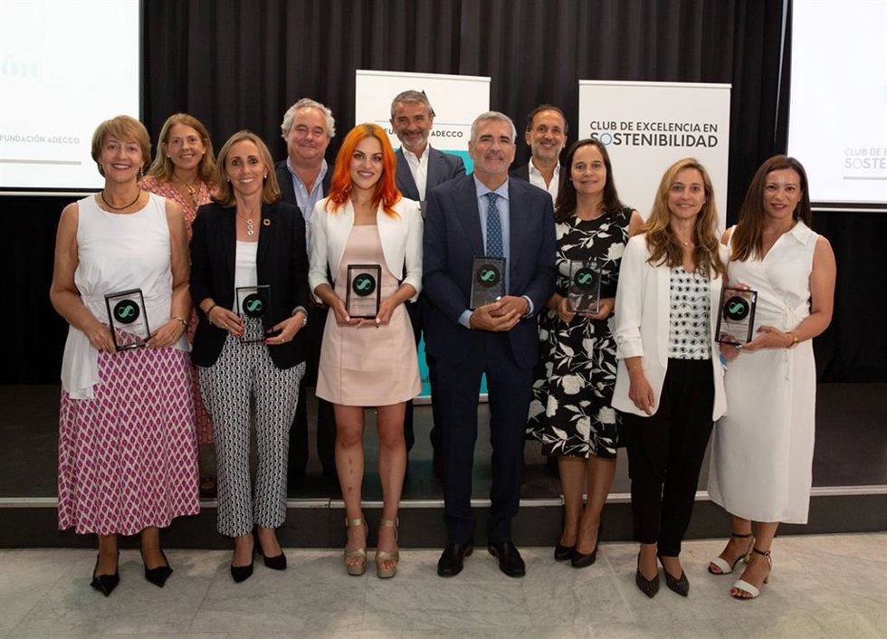 Ganadores de la VI edición de los 'Premios de Diversidad, Equidad e Inclusión' de Fundación Adecco y Club de Excelencia en Sostenibilidad, centrados en reconocer proyectos empresariales pioneros en gestión de la diversidad e inclusión sociolaboral.