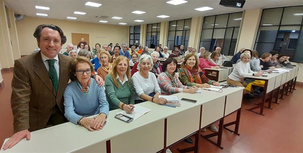 La Universidad de Sevilla eleva el género musical de la zarzuela a categoría de asignatura.