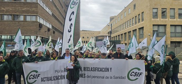 CSIF reclama la reclasificación de funciones del personal sanitario y homologarlo al catálogo europeo.