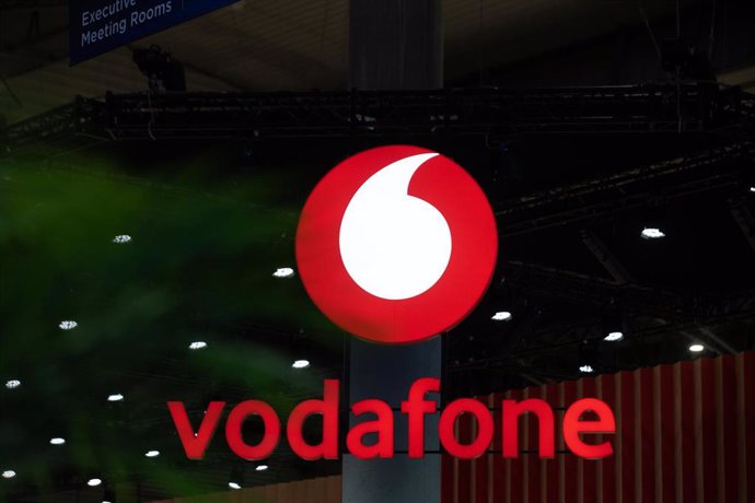 Archivo - Estand de Vodafone en el Mobile World Congress (MWC) 2023 