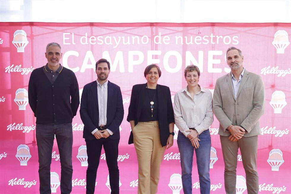 Kelloggs, junto al Valencia Basket Club y a la Federación Española de Baloncesto, celebran un encuentro con más de cien niños en riesgo de vulnerabilidad en L'Alqueria.