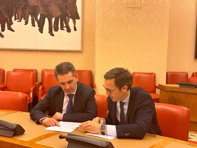 Los diputados del PP por Badajoz en el Congreso, Antonio Cavacasillas y Alfonso Macías