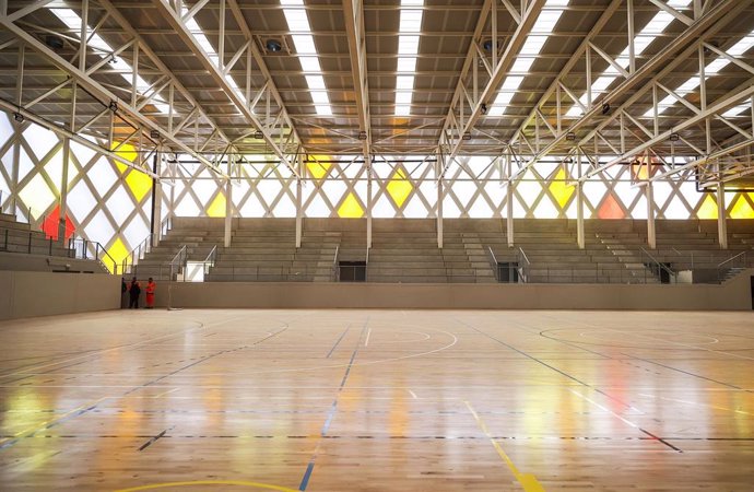 Imagen de una de las instalaciones del polideportivo de Nou Moles, en València, en el que se trabaja para finalizar las obras y poder iniciar su actividad el próximo otoño.