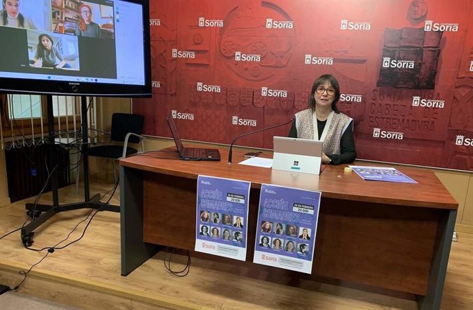 La concejal de Igualdad del Ayuntamiento de Soria presenta 'Acción Comadres'