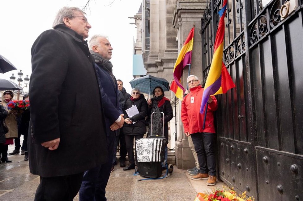 El ministro de Política Territorial y Memoria Democrática, Ángel Víctor Torres, en París.