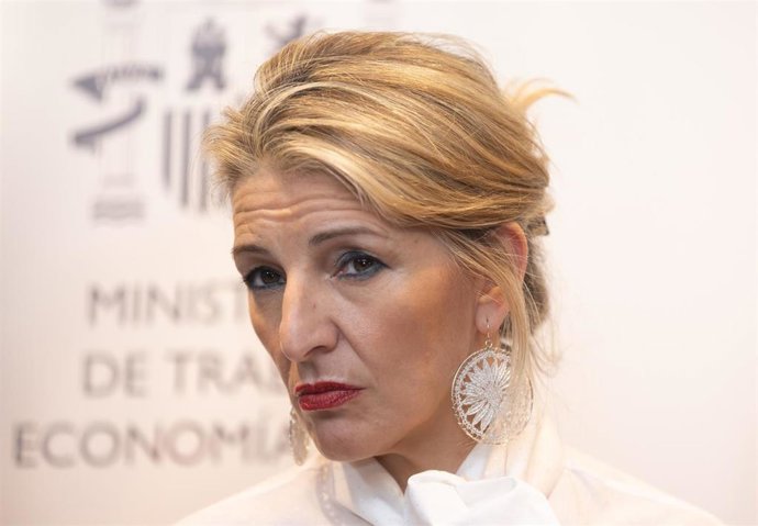 La vicepresidenta segunda del Gobierno y ministra de Trabajo y Economía Social, Yolanda Díaz, preside la primera mesa específica de Diálogo Social, a 13 de febrero de 2024, en Madrid (España).