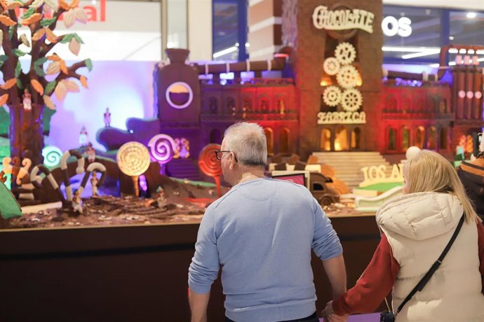 La Fábrica de Chocolate se despide este fin de semana de Los Arcos con una fiesta, pasacalles y espectáculos infantiles.