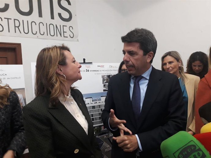 Carlos Mazón junto a la alcaldesa de Castelló, Begoña Carrasco