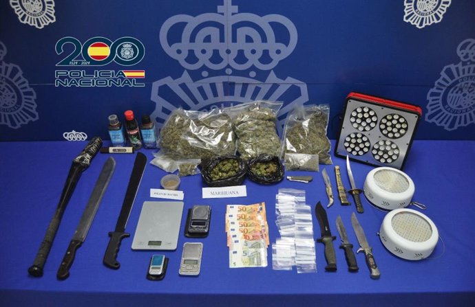 Droga, dinero y armas incautadas en la operación Silvestre