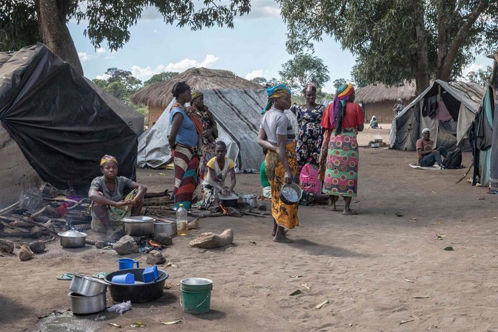Archivo - Desplazados mozambiqueños por la violencia en Cabo Delgado.