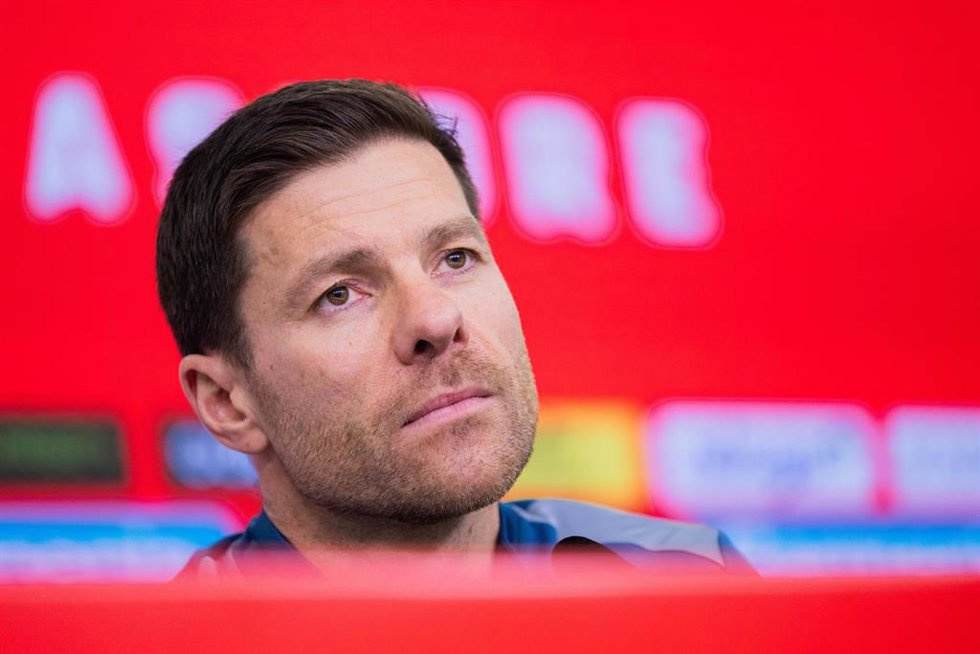 Xabi Alonso, entrenador del Bayer Leverkusen, durante una rueda de prensa.