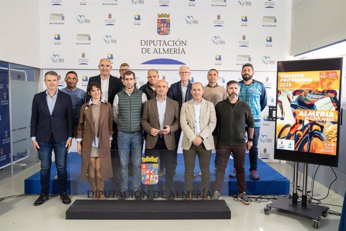 Diputación presenta el Circuito Provincial de XCM Series Almería que aumenta sus pruebas