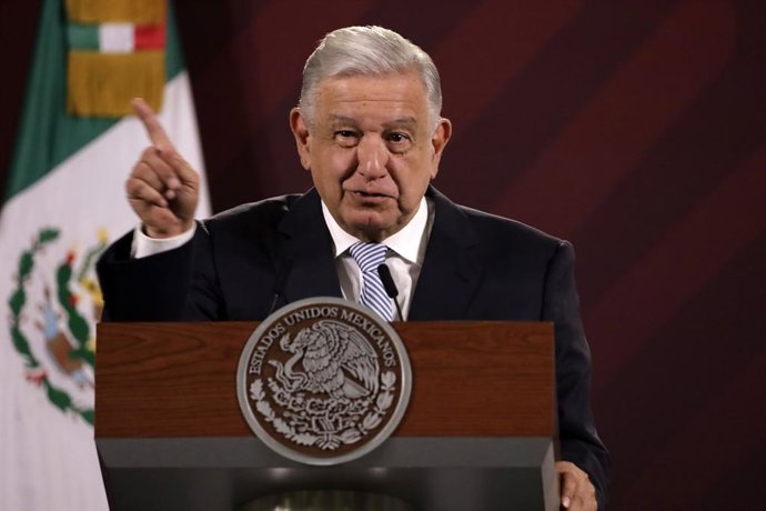 Archivo - 17 April 2023, Mexico, Mexico City: Mexican President Andres Manuel Lopez Obrador speaks during a press conference at the National Palace. 