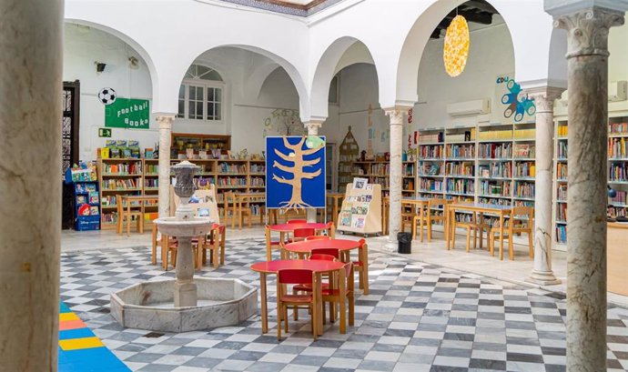 Archivo - Biblioteca del San Francisco de Paula, en Sevilla. Imagen de archivo.