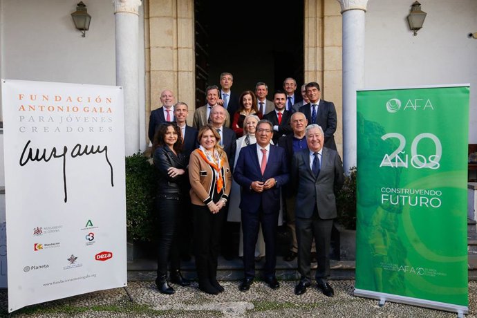 La junta directiva de Asociaciones y Fundaciones Andaluzas.