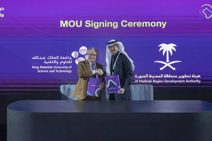 Abdulrahman Ibrahim during a MoU signing Ceremony