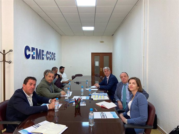 El presidente de la Confederación de Empresarios de Melilla (CEME-CEOE), Enrique Alcoba, ha calificado como "decepcionante" la visita del presidente Pedro Sánchez a Marruecos.