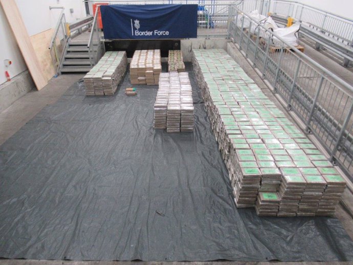 Las autoridades de Reino Unido incautan el cargamento de cocaína "más grande hasta la fecha"