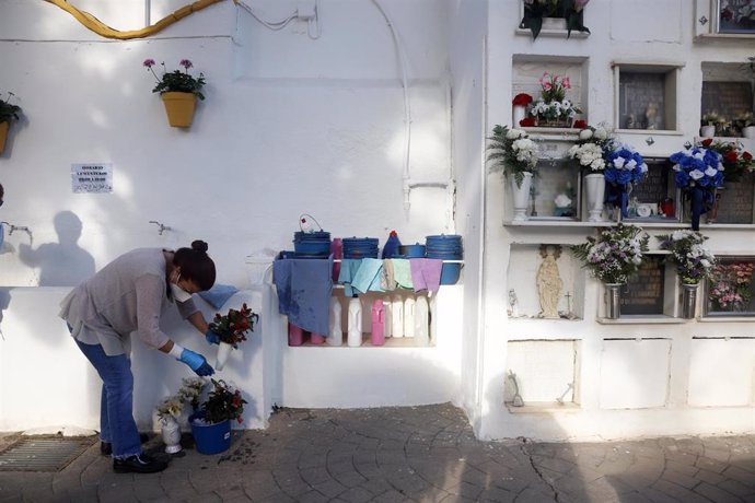 Archivo - Cementerio de Málaga.