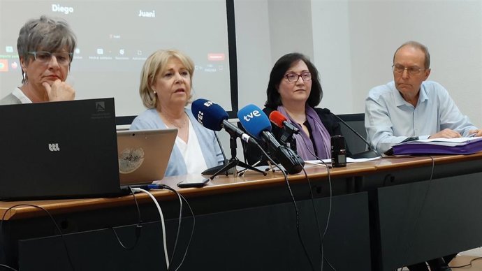 Rueda de prensa de la querella por bebés robados