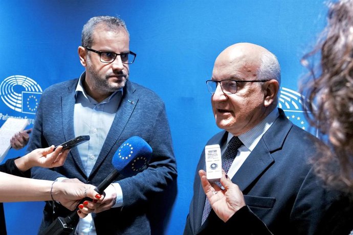 Los eurodiputados Iban García del Blanco (S&D) y Javier Zarzalejos (PPE)  en una jornada en Bilbao.