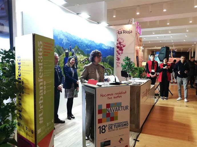 La consejera de Cultura, Deporte y Turismo, Rebeca Esnaola, en la inauguración de la feria Navartur.