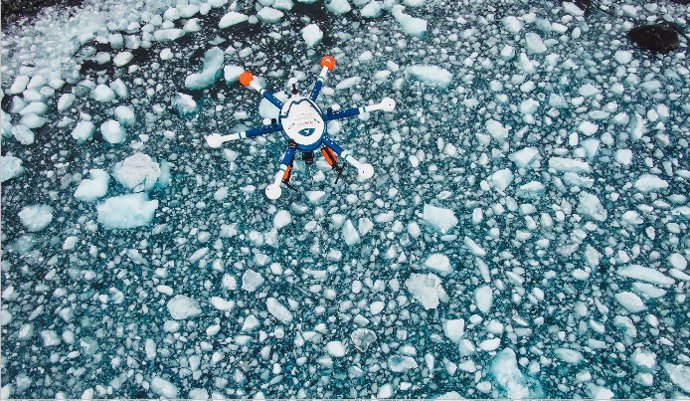 Un dron del grupo SeaDron, del Icman-CSIC, en la Antártida.