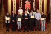 Foto: Siete estudiantes de seis centros de Pamplona, Tudela y Peralta reciben los Premios Extraordinarios de ESO y Bachiller