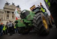 La marcha de 100 tractores del lunes a la sede del Parlamento Europeo empezará en Arganda y seguirá por la M-208 y M-203