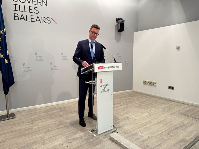 El portavoz del Govern, Antoni Costa, en la rueda de prensa posterior al Consell de Govern.