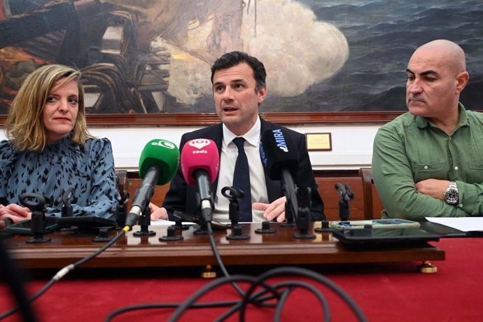 El alcalde de Cádiz, Bruno García, en rueda de prensa.