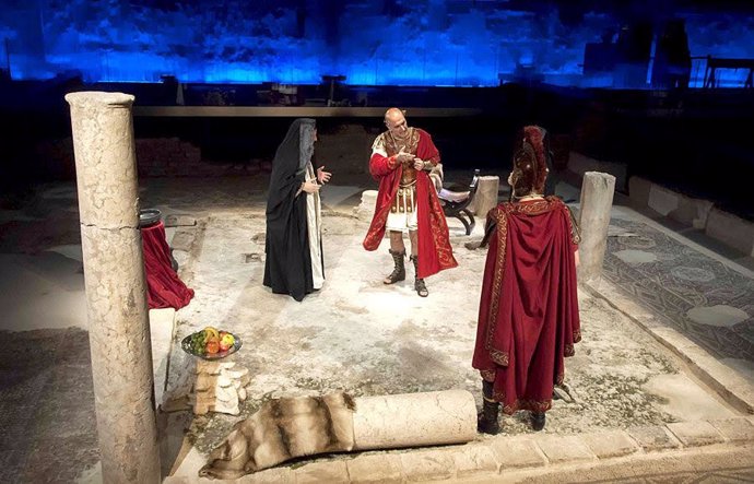 Obra teatral  de 'Poncio Pilato', en los restos romanos del Antiquarium.